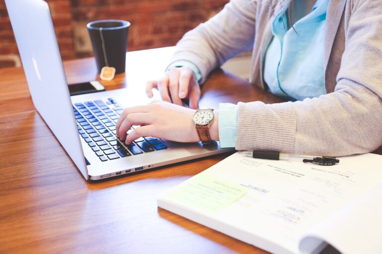 Empresa-empresa-não podem-para -de-investir-em-marketing-digital-na-pandemia